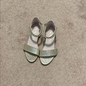 Nina Sparkly Gold Kids Dress Shoes size 13